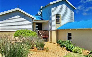 3 Bedroom Townhouse in Pinnacle Point Golf Estate