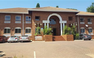 132 m² Office Space in Bedfordview