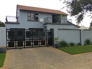 5 Bed House in Rabie Ridge