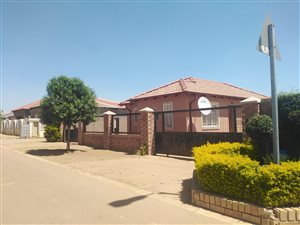 3 Bed House in Nellmapius