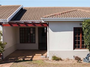 2 Bed Townhouse in Edgemead