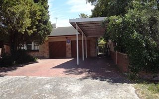 4 Bedroom House in Stellenberg