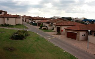 3 Bedroom Townhouse in Island View