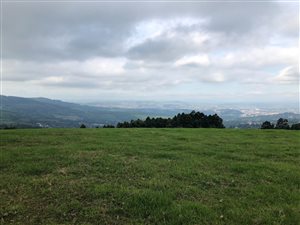 2.9 ha Land available in Hilton