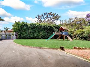 4 Bed House in Pinelands
