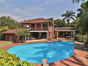 5 Bed House in Oak Park
