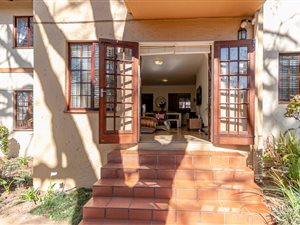 2 Bed Apartment in Atholl