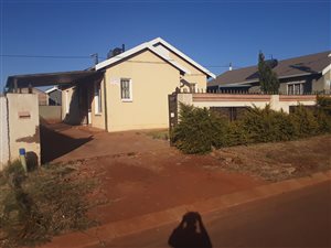 3 Bed House in Rosslyn