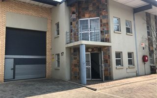 493 m² Industrial space in Eastgate