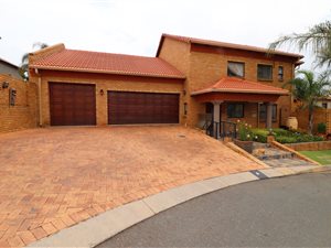 3 Bed House in Irene View Estate