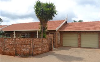 3 Bedroom Townhouse in Dorandia