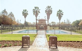 3 Bedroom Townhouse in Equestria
