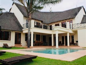 5 Bed House in Kyalami Estate