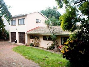 5 Bed House in Dawncliffe