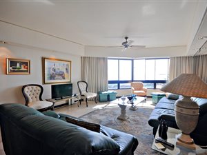 2 Bed Apartment in Sea Point
