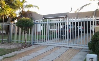 3 Bedroom House in Soneike