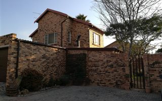 3 Bedroom Cluster in Little Falls