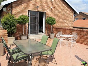 2 Bed Townhouse in Hennopspark
