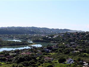 903 m² Land available in Port Alfred