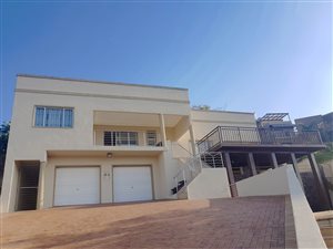 5 Bed House in Blythedale Beach