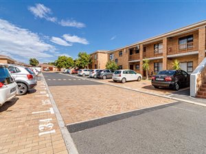 2 Bed Apartment in Sonstraal Heights