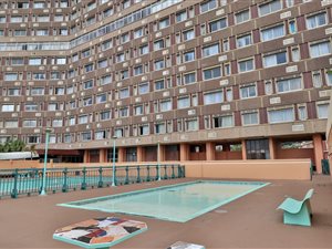 1 Bed Apartment in Amanzimtoti