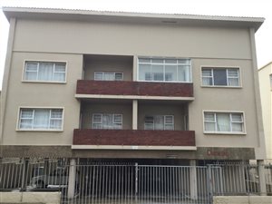 2 Bed Apartment in Humewood
