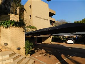 2722 m² Office Space in Ferndale