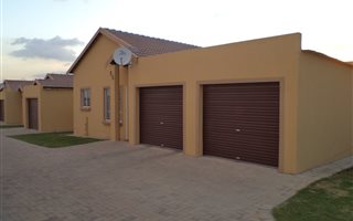 3 Bedroom Townhouse in Mohlakeng