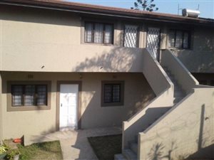 14 Bed House in Lotusville