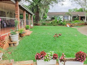 4 Bed House in Hayfields