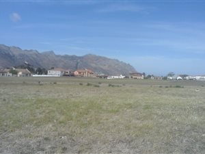 502 m² Land available in Fairview Golf Estate