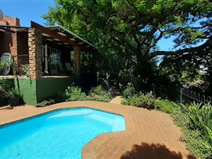 3 Bed House in Hayfields