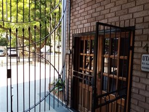 96 m² Commercial space in Waterkloof