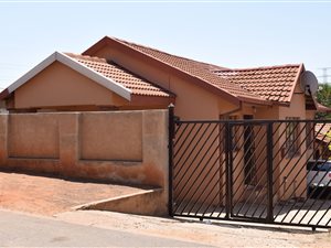 3 Bed House in Saulsville