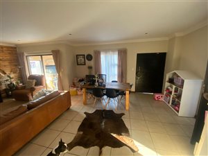 3 Bed House in Thatch Hill Estate