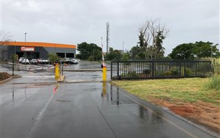 1700 m² Commercial space in Waterval East