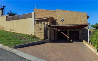 3 Bedroom House in Langerug