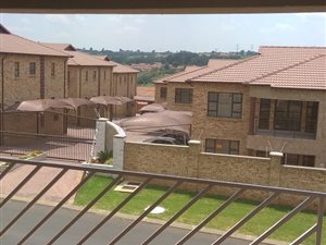 3 Bedroom Townhouse in Mondeor