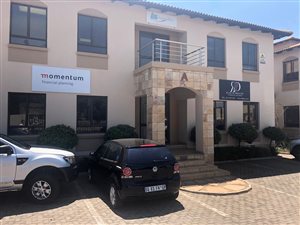 90 m² Commercial space in Wilro Park