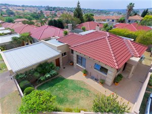 3 Bed Townhouse in North Riding AH