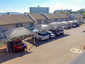 3 Bed Townhouse in Bedford Gardens