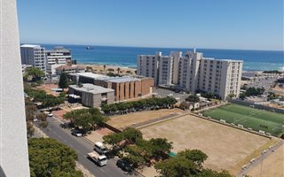 4 Bedroom Apartment in Three Anchor Bay