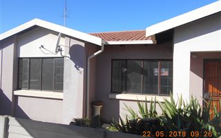 2 Bedroom Townhouse in Meyersdal