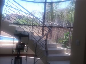 3 Bed House in Pebble Rock
