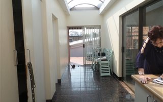 4 Bedroom House in Kensington
