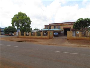 785 m² Industrial space in Rosslyn