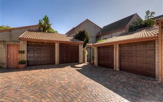 3 Bedroom Duplex in Bramley Park