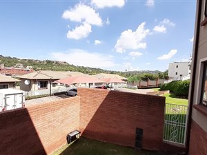 2 Bed Townhouse in Glenvista