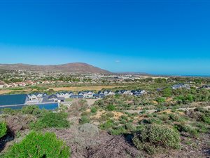 736 m² Land available in Noordhoek